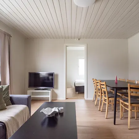 Peaceful Valand - Newly Renovated Apartamento *